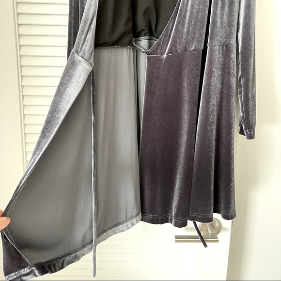 Loft Velvet Wrap Dress - NWT - Picture 2 of 5